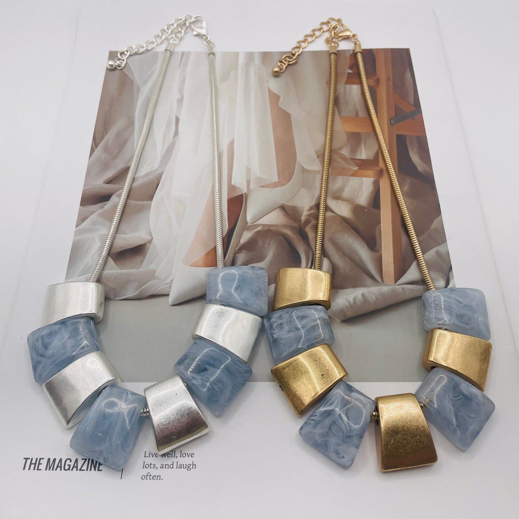 JI JOYA VENTA AL POR MAYOR,¡La colisión del metal y el plástico! Collar sencillo.